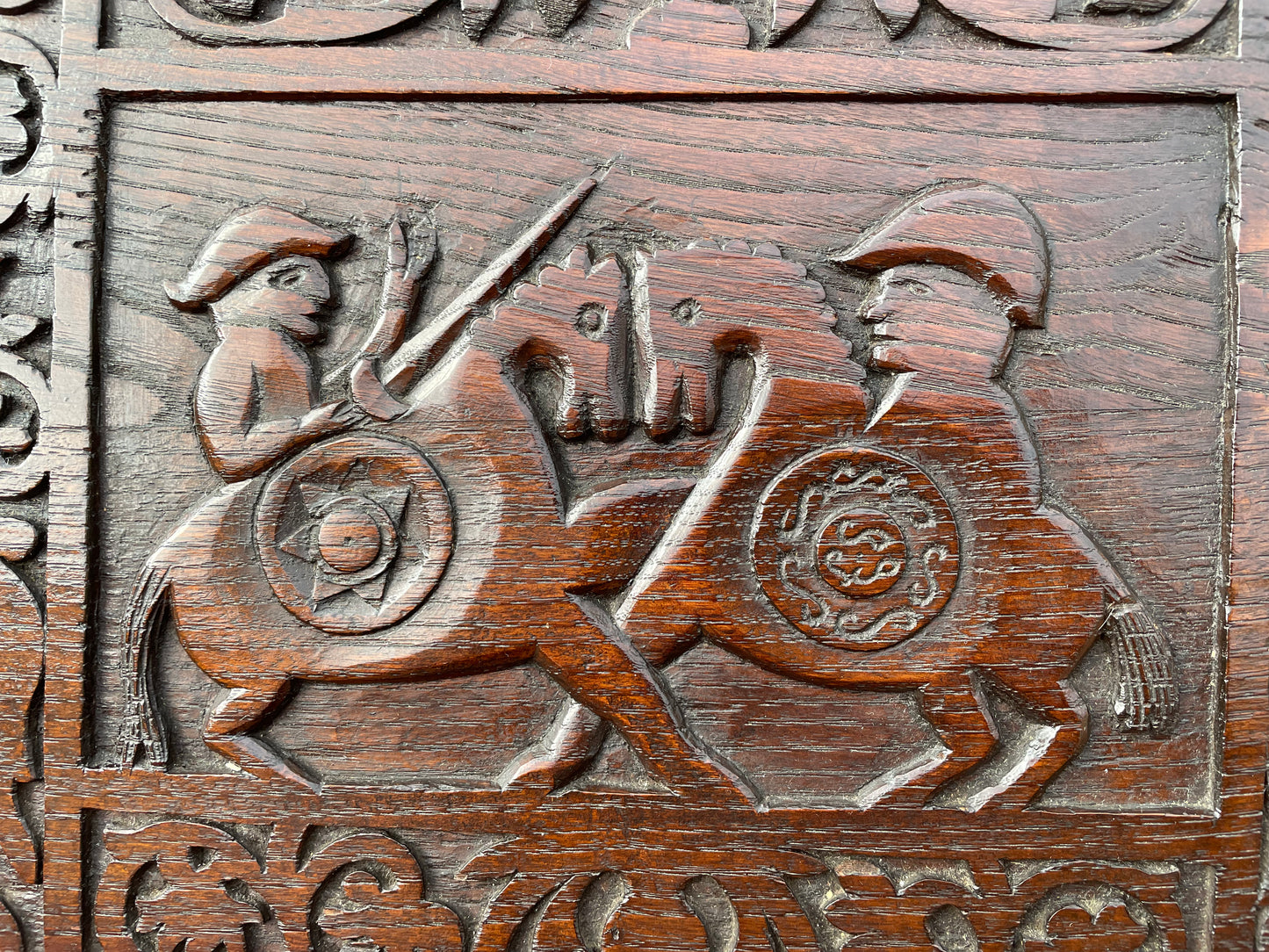 Leggio doppio in legno stile rinascimentale/medioevale
