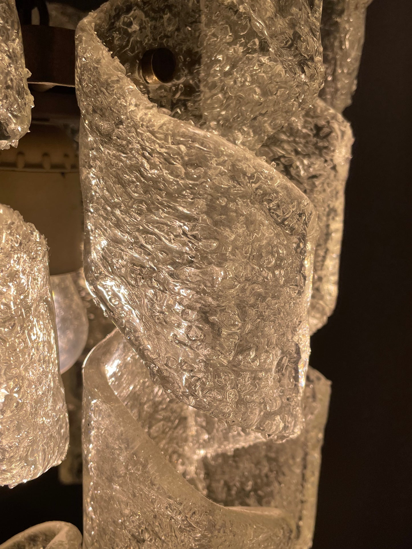 Vintage Murano glass chandelier with ice effect, Venini style.