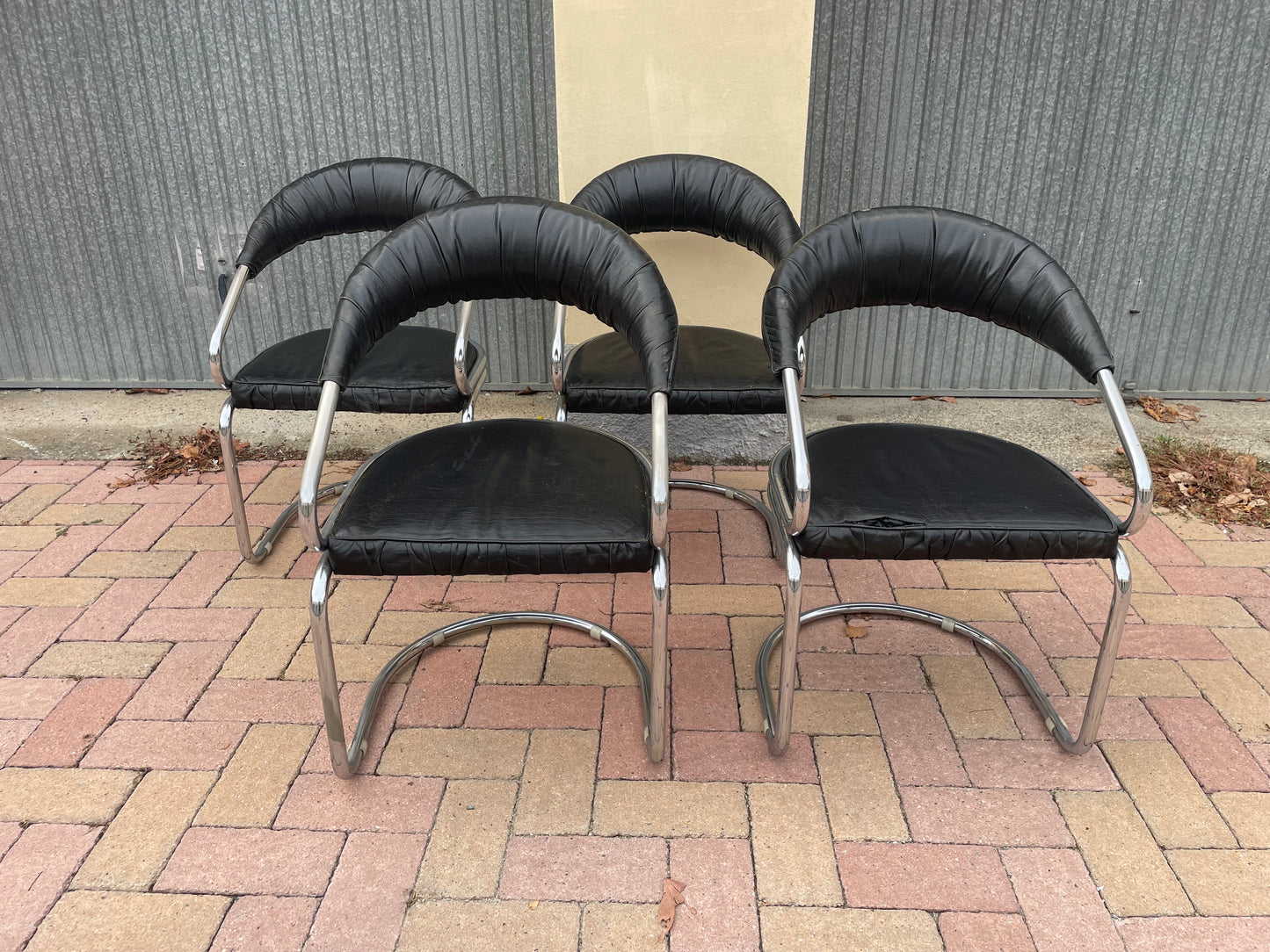 4 fauteuils Giotto Stoppino des années 70